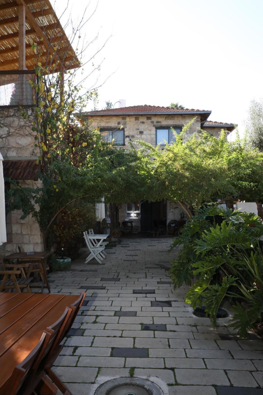 Shulamit Yard Hotel Roș Pina Exterior foto